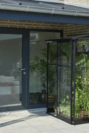 Weekendaanbieding Royal Well Muurkas Qube LT 24 Veiligheidsglas Zwart Gecoat